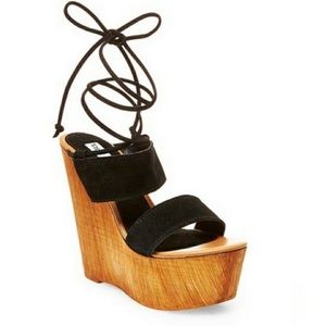 Steve Madden Black Beach Bar Wedge